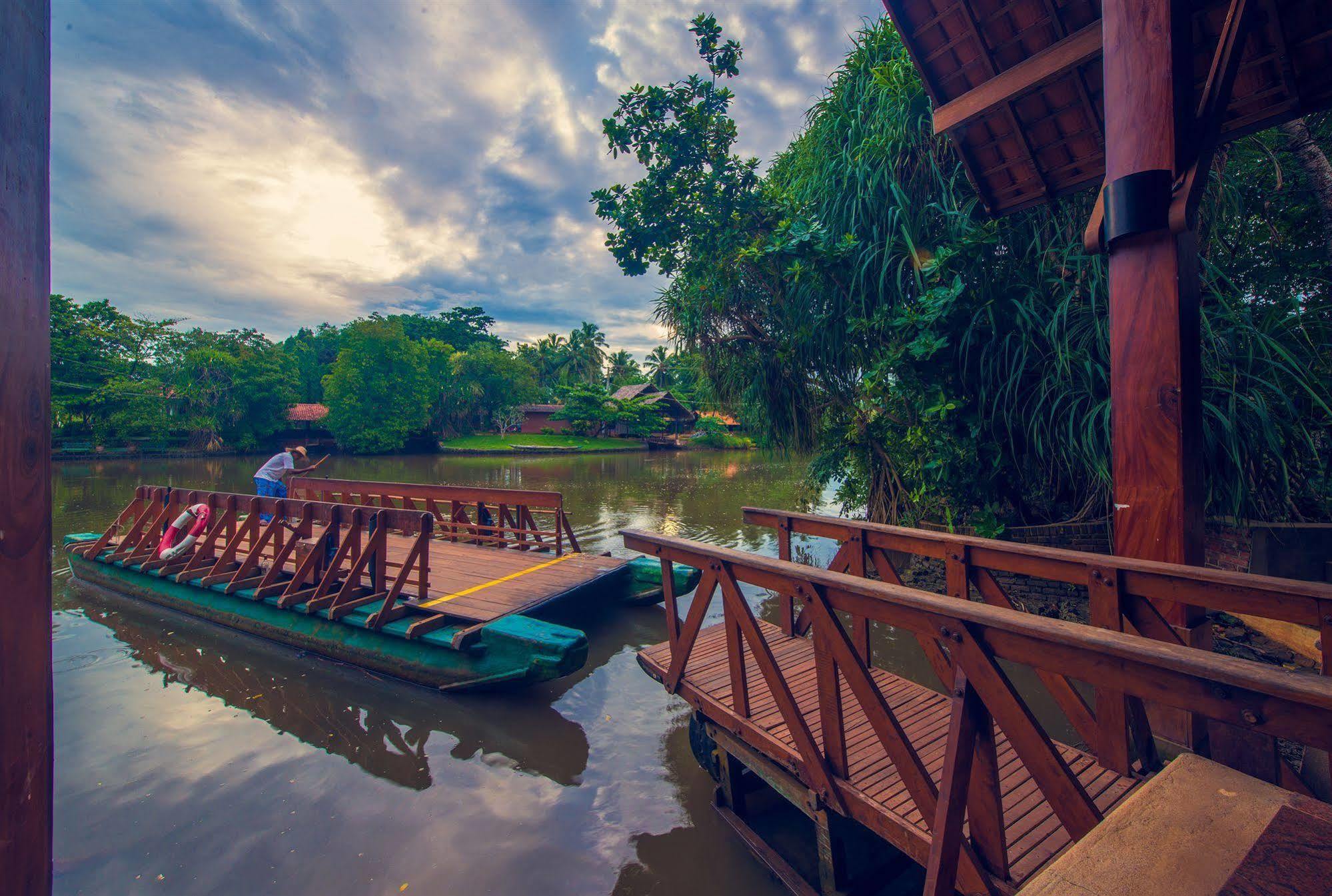 Ranweli Holiday Village Wayikkal Bagian luar foto